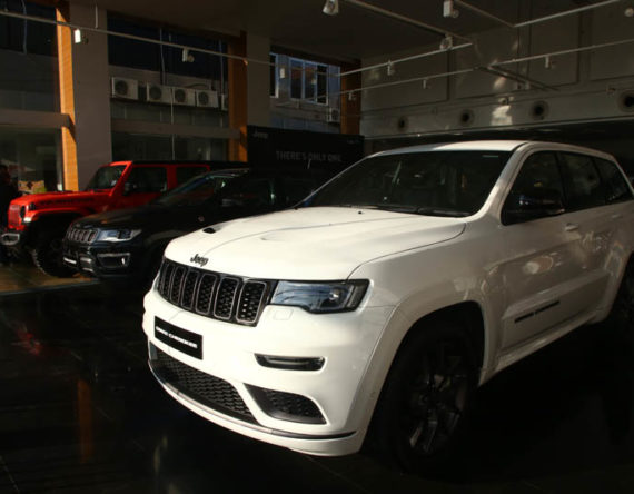 जिपको नयाँ कम्पासमा बढ्यो आकर्षण, स्पोर्ट र एस– मोडल खरिद गर्न डेढ महिनासम्म कुर्नुपर्ने