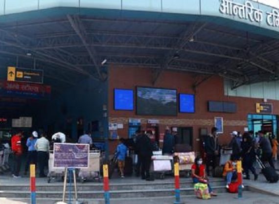 आन्तरिक यात्रुलाई विमानस्थलको गोल्डेन गेटबाटै निःशुल्क बस सेवा सुरु