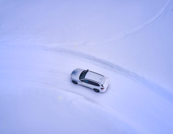 बरफमा समेत दौडिन सक्ने बीएमडब्ल्यु हाइड्रोजन कारको परीक्षण अन्तिम चरणमा