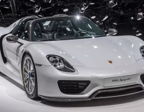 ४ हजार वटा महँगा कार बोकेको पानीजहाज आन्ध्र महासागरमा डुब्यो