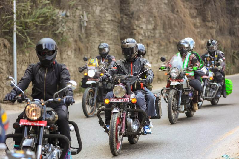 रोयल इन्फिल्डको रिसेस राइड सम्पन्न, ५६ जना राइडर वन्दिपुर पुगेर फर्किए