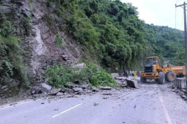 देशभर अति भारी वर्षाको सम्भावना, २३ जिल्लामा रात्रिकालीन सवारी साधन चलाउन रोक