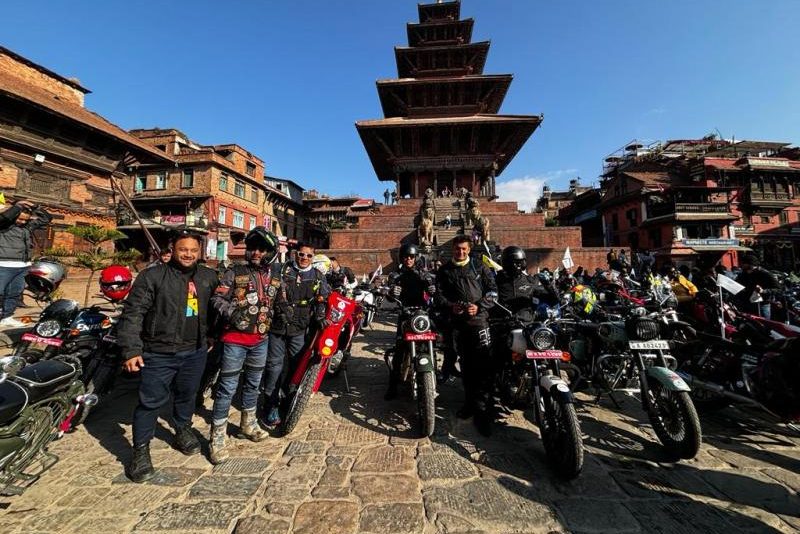 क्यान्सरबारे सचेतनाका लागी राउन्ड टेवल नेपालको बाइक राइड