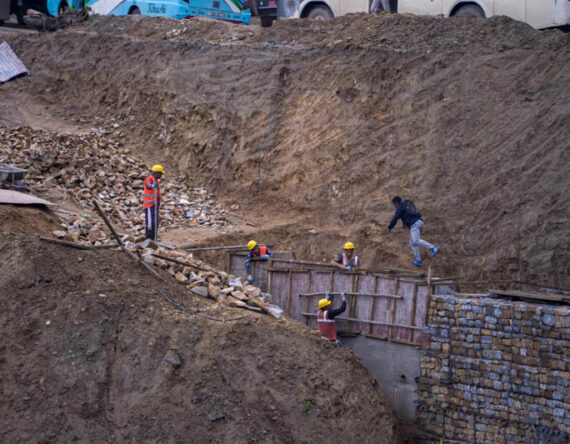 ६ लेन विस्तारका कारण सूर्यविनायक-साँगा यात्रा जोखिमपूर्ण