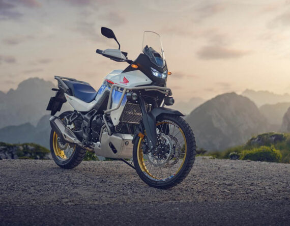 अफरोड रोमाञ्च र आधुनिक प्रविधिको संयोजन २०२५ होन्डा एक्सएल७५० ट्रान्सल्प भारतमा लन्च