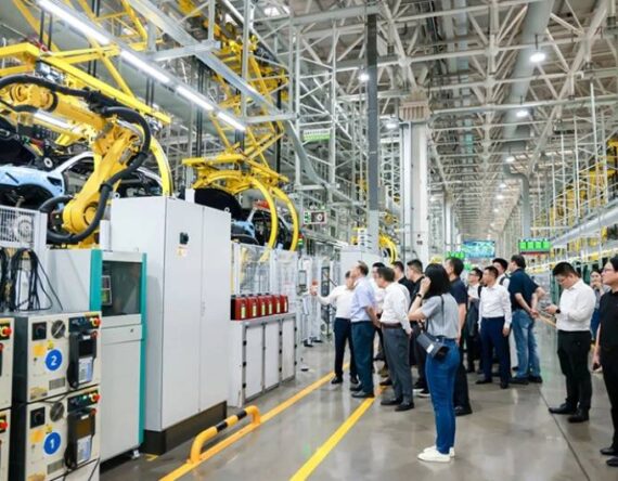 सेरेस ग्रुपको सुपर फ्याक्ट्रीमा सीएटीएलको ब्याट्री प्रोडक्सन लाइन