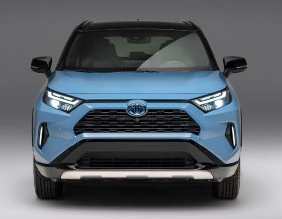 टेस्ला मोडल वाईलाई पछि पार्दै टोयोटा र्याभ–४ बन्यो विश्वको सर्बाधिक बिक्री हुने कार