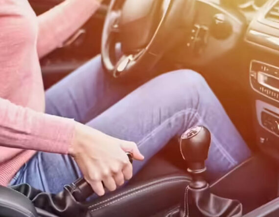 पार्किङमा मात्र होइन, यी अवस्थामा पनि उपयाेगी छ ह्यान्डब्रेक