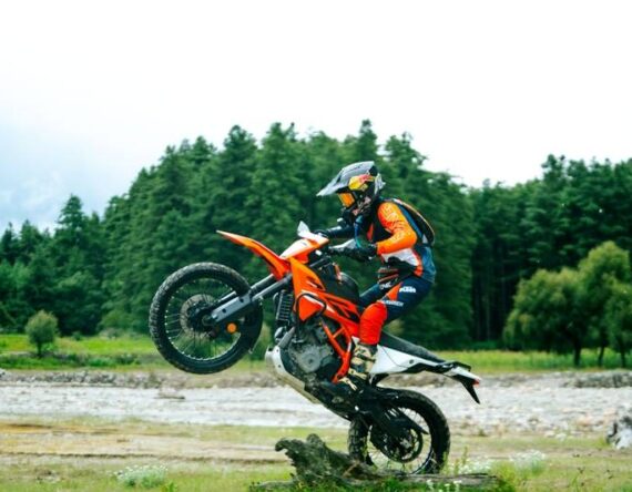 केटीएमको नयाँ इन्ड्युरो बाइक नेपालमा, बुकिङ र टेस्ट राइड खुला