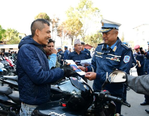 चोरी भएका ५१ दुईपांग्रे सवारी साधन सम्बन्धित धनीले पाए, ट्राफिक प्रहरीसँग साटे खुसीयाली
