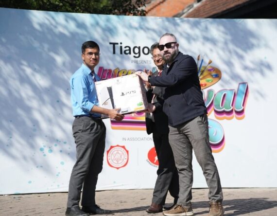 टियागो ईभी अन्तर–विद्यालय कला प्रतियोगिताका विजेतालाई पुरस्कार वितरण