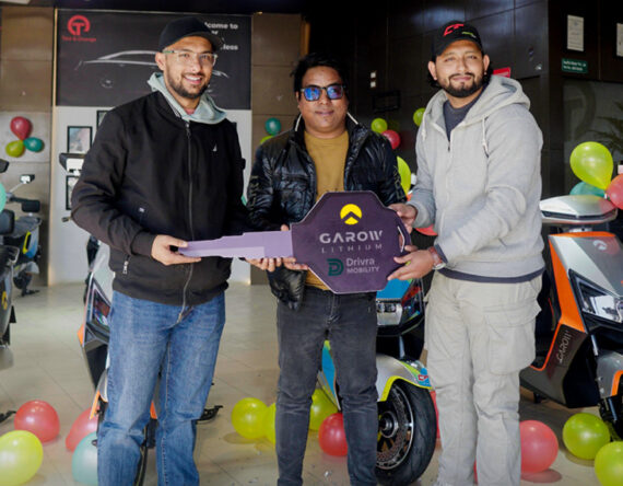 याङ्गोलाई २५ यूनिट ग्यारो स्कुटर हस्तान्तरण, छिट्टै १०० यूनिट पु-याउने लक्ष्य