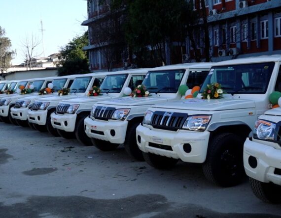 निर्वाचनको लागि भारत सरकारद्वारा ६१ गाडी हस्तान्तरण