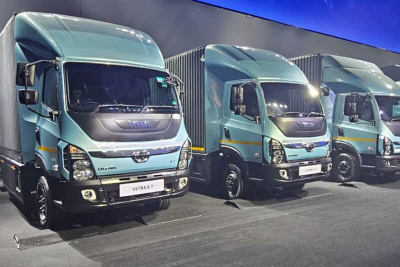 टाटा मोटर्सद्वारा एडास सुविधासहित नयाँ पुस्ताका १७ ट्रक सार्वजनिक