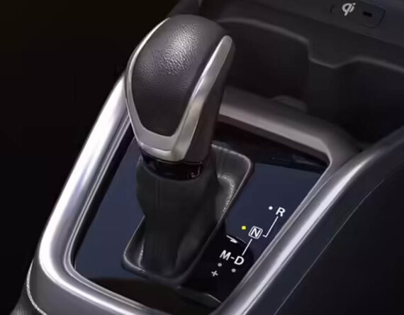 अटोमेटिक कार चलाउँदा हुने सामान्य गल्ती, जसले बढाउन सक्छ मर्मत खर्च र जोखिम