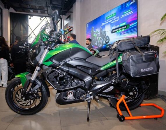 नेपाल भित्रियो अपग्रेडेड डोमिनार ४००, भव्य कार्यक्रम बिच गरियो सार्वजनिक