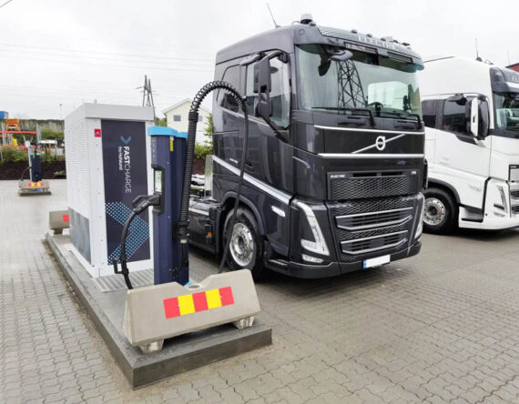 शून्यभन्दा तल तापक्रममा पनि इलेक्ट्रिक ट्रक ३० मिनेटमै चार्ज हुने प्रविधि सार्वजनिक