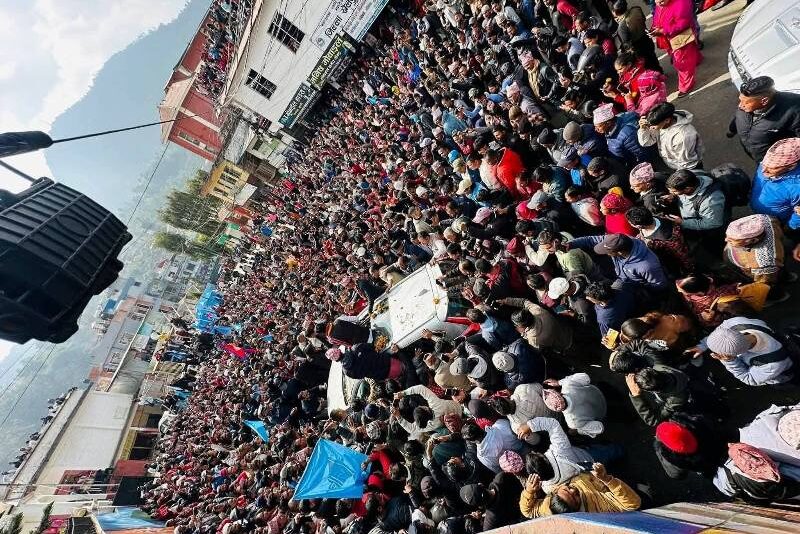 चुनाव प्रचारमा छत खोलेर हिँड्न मिल्ने ‘रुफटप भेइकल’ प्रयोग गर्न नदिने सरकारको निर्णय