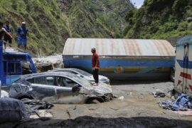 रसुवामा बाढीको महाविपत्ति, ८ सयभन्दा बढी गाडी बगायो
