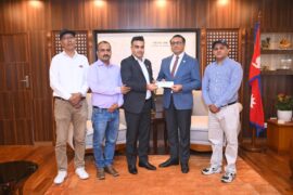 भोटेकोसी बाढीपीडितको राहतका लागि एसटीसी ग्रुपको ५० लाख १ हजार रुपैयाँ सहयोग