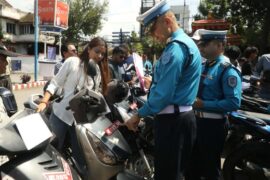 हराएका ५० थान दुई पाङ्ग्रे सवारीसाधन सम्वन्धित धनीलाई हस्तान्तरण