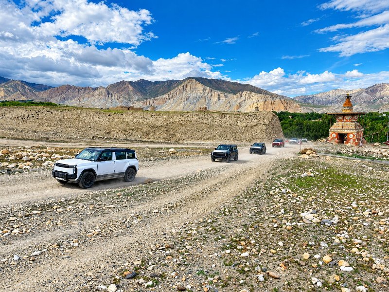 कोरला नाकाबाट आउँदै ओमोडा र जेइकोका गाडी, देशभर डेलिभरी सुरु हुने