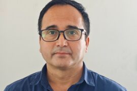 पानी परिरहेको छ, सडक बिग्रिएको छ, ईभी चलाउँदा यी सावधानी अपनाउन नबिर्सौँ