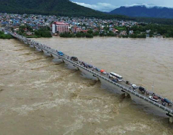 नारायणीको पुलमा ठूला सवारीसाधन सञ्चालनमा रोक
