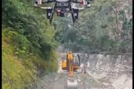 कोरला नाका जोड्ने सडक खुलाउन ड्रोनबाट इन्धन ढुवानी